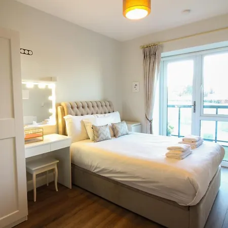 Guestready - Sunny Apartment With Park View